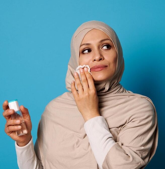 Apakah Penggunaan Skincare Membatalkan Wudhu? Simak Ini