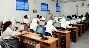 Siswa SMA di Indonesia Masih Kesulitan Gunakan Komputer